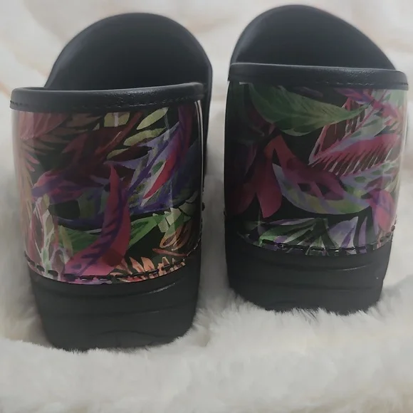 Dansko Professional Tropical Garden Patent Leather Clogs | XP 2.0 | EU 39 - Picture 6 of 9